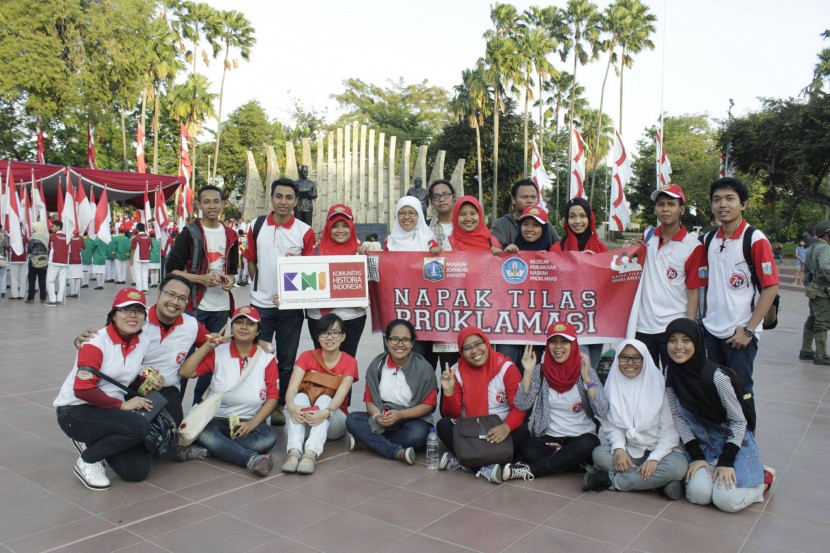  Komunitas  Historia Indonesia  Tumbuhkan Rasa Cinta Tanah 