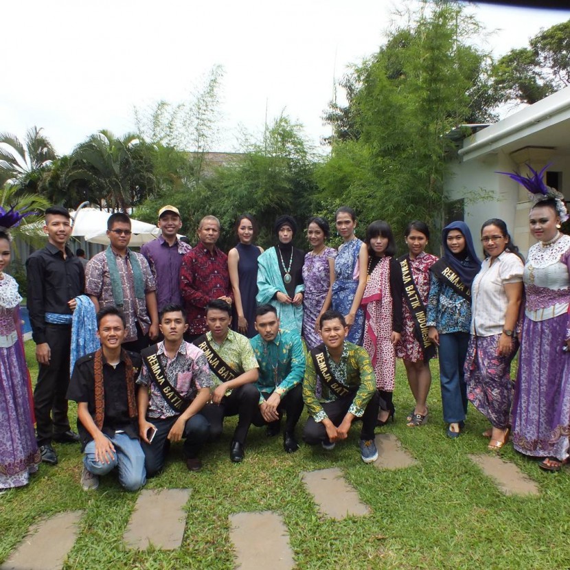 Komunitas Remaja Batik Indonesia: Ajak Muda-Mudi Indonesia untuk Mencintai Batik