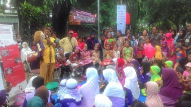 Komunitas Berkawan Indonesia Edukasi Anak-Anak Tentang Sampah Melalui Dongeng
