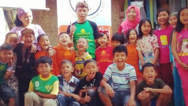 Komunitas 1001 Buku: Dirikan Ratusan Taman Bacaan Anak di Pelosok Nusantara