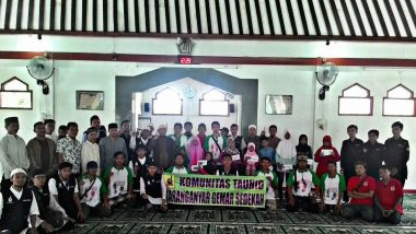 Laskar Sedekah dengan Komunitas Tauhid mengadakan Grand Launching Komunitas Tauhid Karanganyar