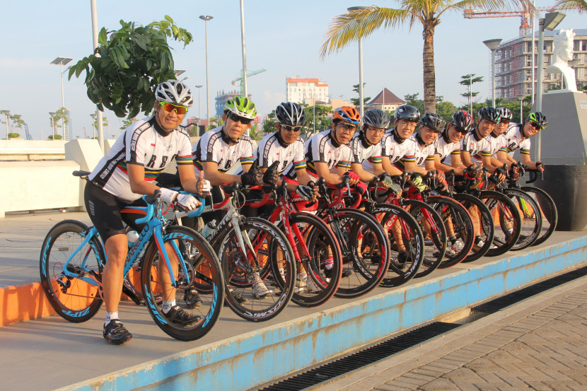 Celebes Road Bike Community; Komunitas Gowes dari Berbagai Kalangan