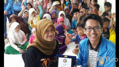 E-Donesia Berbagi Bersama Istana Belajar Anak Banten (Isbanban) Untuk Anak-Anak Pandeglang