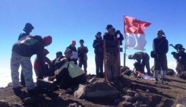Komunitas Teman Ngopi Mendaki Keliling Gunung Se-Indonesia