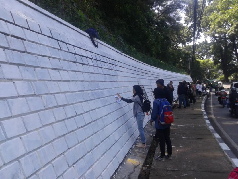 500 Seniman Mural Lukis Dinding Sepanjang 476 Meter di Jalan Siliwangi