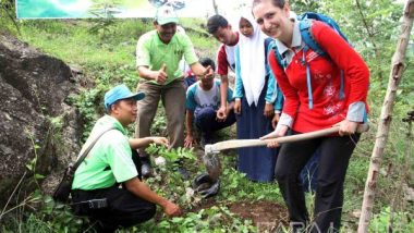 Forum Komunitas Hijau Kabupaten Tulungagung Gelar Aksi Menanam Pohon