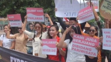 Kenakan Kostum Ala Pejuang, Pegiat Wisata Semarang Peringati Hari Pahlawan