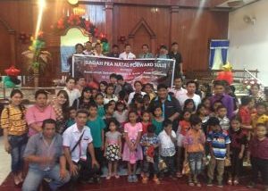 Forum Wartawan DPRD Sulut (Forward) Rayakan Natal Bersama Ratusan Anak Pemulung