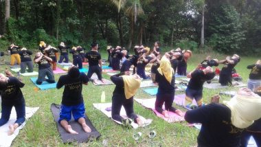 Komunitas Yoga Namaste Lampung Gelar Bakti Sosial & Donor Darah di Taman Lembah Hijau