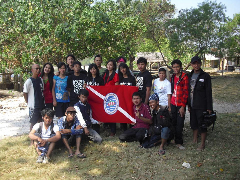 Anemon Diving Club; Komunitas Selam Berbasis Penelitian di Perairan Lampung