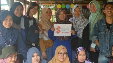 Sedekah Buku Indonesia; Berbagi Ilmu, Cerdaskan Negeri