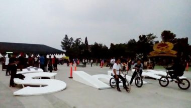 Sejumlah Komunitas Muda Bandung Gelar Ngabuburide di Lapangan Pussenif