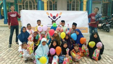 Meriahkan Kemerdekaan, Komunitas Yuk Berbagi Pekanbaru Menghibur Anak- Anak Panti Asuhan