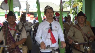 Peringati HUT RI Ke-72, Komunitas Sepeda Kuno Patriot Sejati Keliling Kota Surabaya