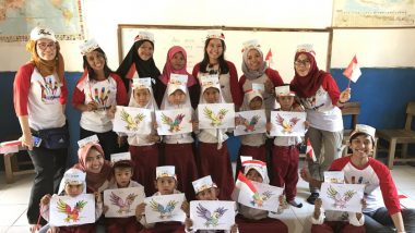 Peringati Ulang Tahun Ke-5, Komunitas 1000 Guru Serentak Melakukan Kegiatan Sosial