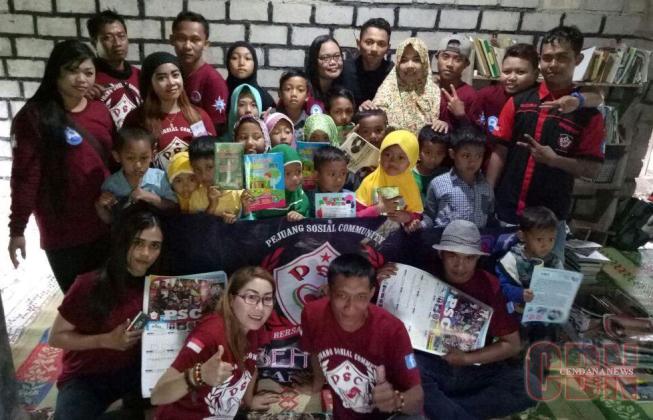 Tingkatkan Minat Baca, Pejuang Sosial Community Karanganyar Donasikan Ratusan Buku