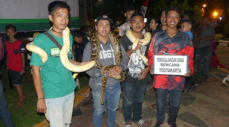 Komunitas Reptil (Kolera) & Bikers Jepara Freestyle Galang Dana Untuk Korban Banjir Jogja