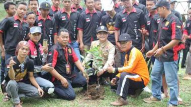 Komunitas Sedulur Wonosobo Bersatu Tanam 1000 Bibit Pohon Pinus Di Hutan Si Kenci