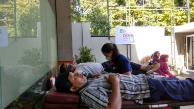 Komunitas Anak Muda Indonesia (AMI) Bali Ajak Pengunjung CFD Donor Darah