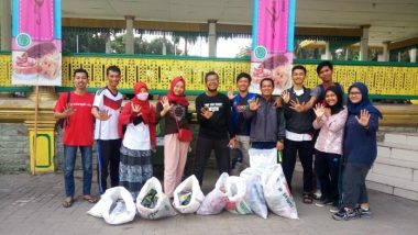 Komunitas Turun Tangan Medan Gelar Kegiatan ‘Fit and Take Your Trash’