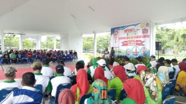 Rintara Jaya Sulawesi Tenggara Bagikan Pesan Peduli Sampah di Peringatan HPSN Kota Baubau