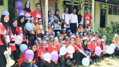 Sebrangi Sungai, Relawan Pejuang Inspirasi Berbagi di Sekolah Desa Ganepo