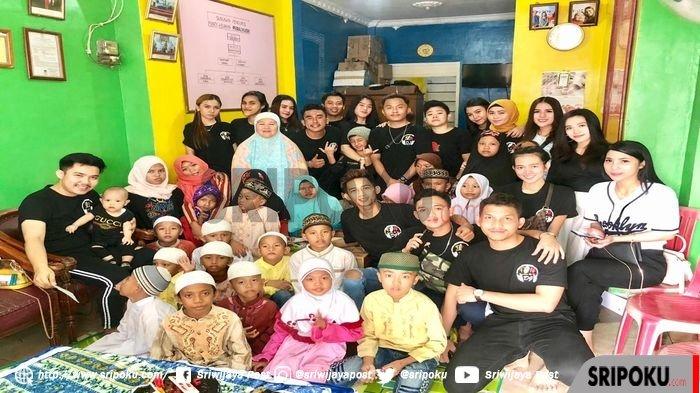 Genap Empat Tahun, Komunitas DJ Ini Potong Kue di Panti Asuhan