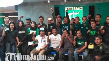 Komunitas Fotografi Bonek (KFB) : Kampanye Berubah dan Citra Baik Demi Persebaya Surabaya