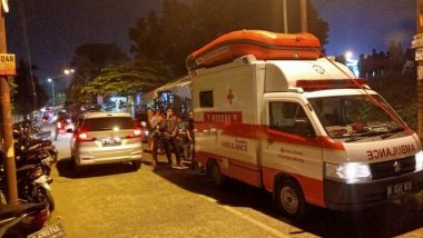 Banjir Menerjang, Komunitas Ikut Evakuasi Warga dan Pasien Rumah Sakit